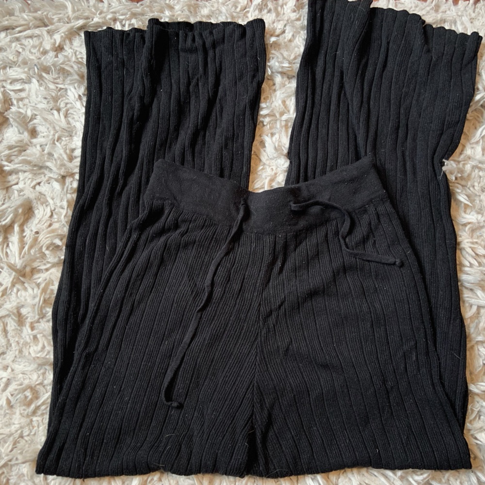 Used Princess Polly comfy black lounge pants! Worn 2x!